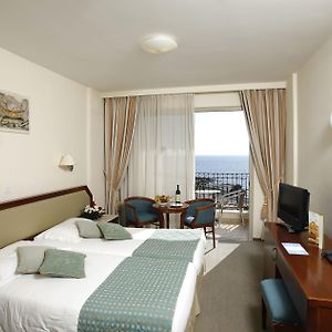 Standard Double or Twin Room Sea View